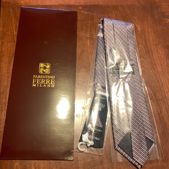 Farentino Ferre Milano Tie - Picture 1 of 5